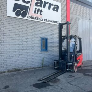 Carrello elevatore elettrico usato Linde E35